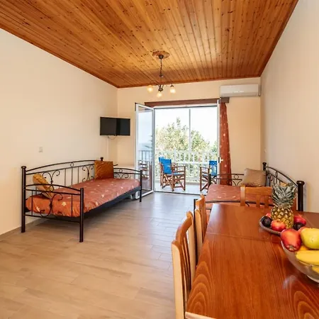 Vikos Seaside Kypseli