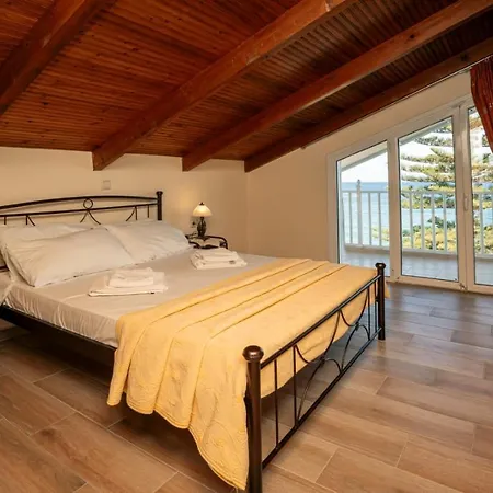 Vikos Seaside Apartment