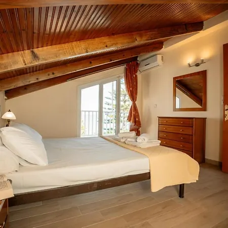 Vikos Seaside Apartment *